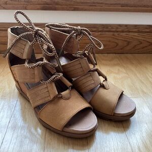 Sorel Women's Brown Lace-Up Sandals